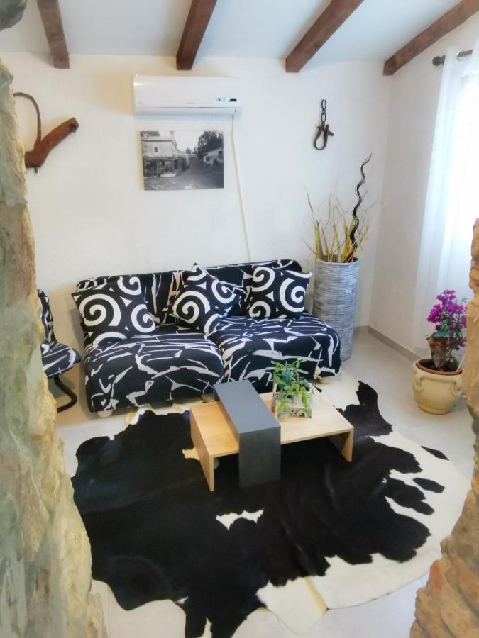 Holiday House Vuki Nedescina Экстерьер фото