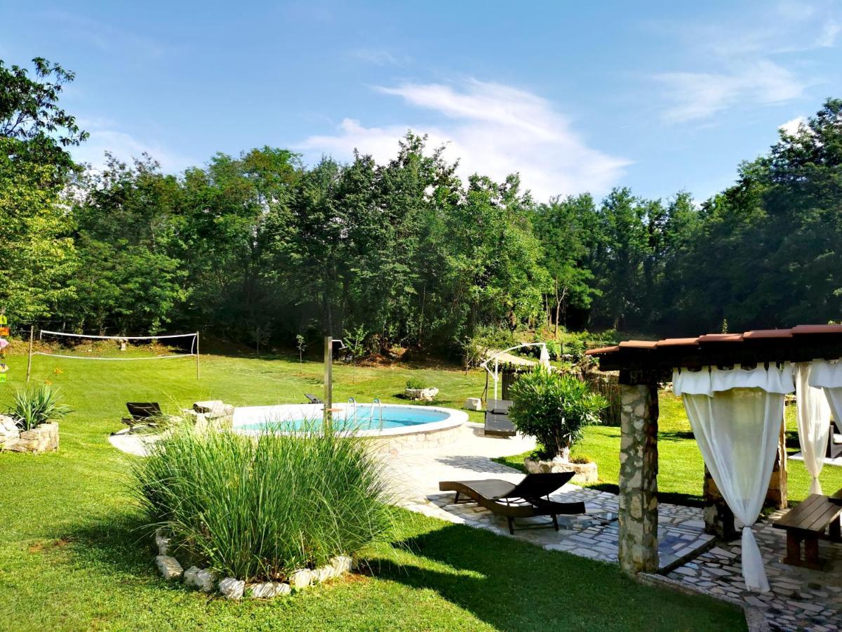 Holiday House Vuki Nedescina Экстерьер фото