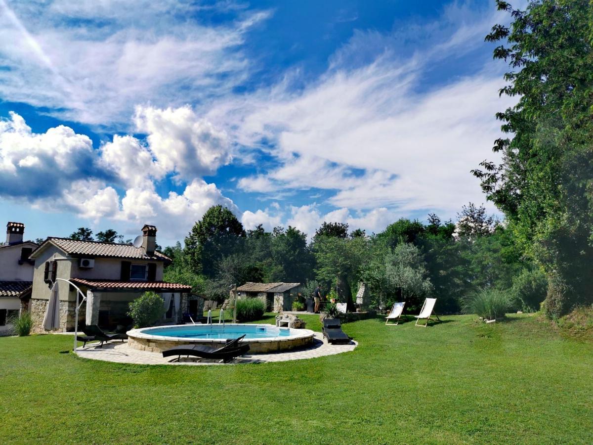 Holiday House Vuki Nedescina Экстерьер фото